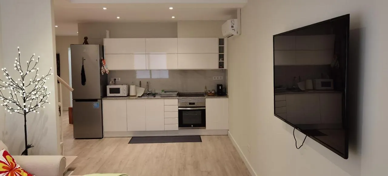 Barcelona Duplex De 3 Habitaciones L'Hospitalet de Llobregat 0*,  Spain