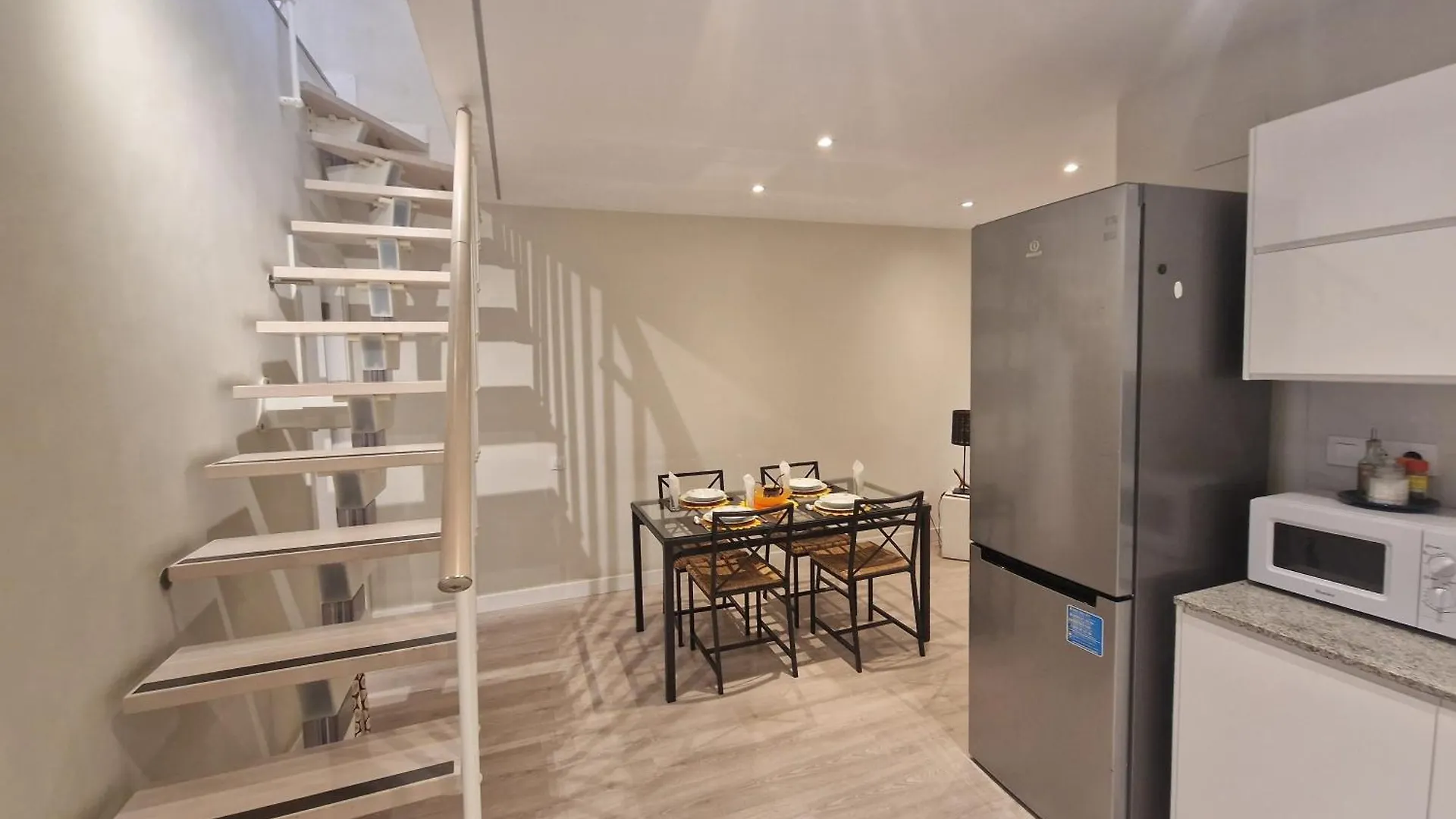 Apartment Barcelona Duplex De 3 Habitaciones L'Hospitalet de Llobregat