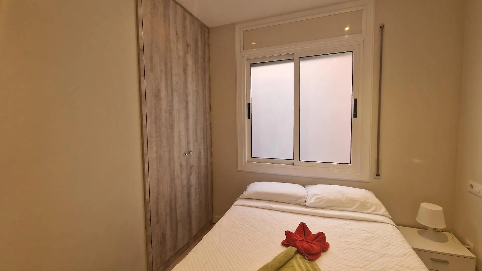 Barcelona Duplex De 3 Habitaciones L'Hospitalet de Llobregat Apartment